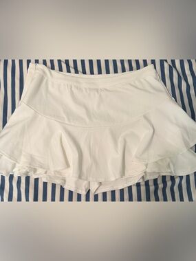 SHEIN SXY White Ruffle Skort